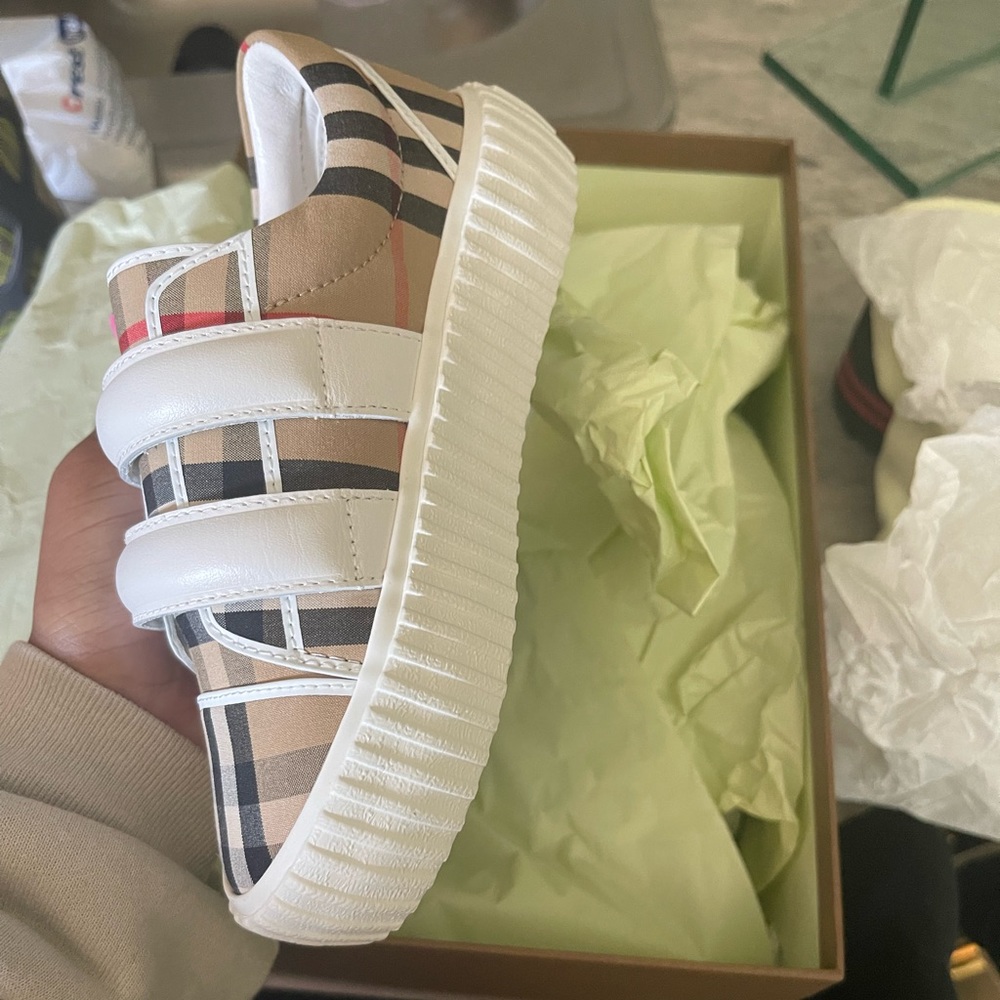 Brand new never worn
